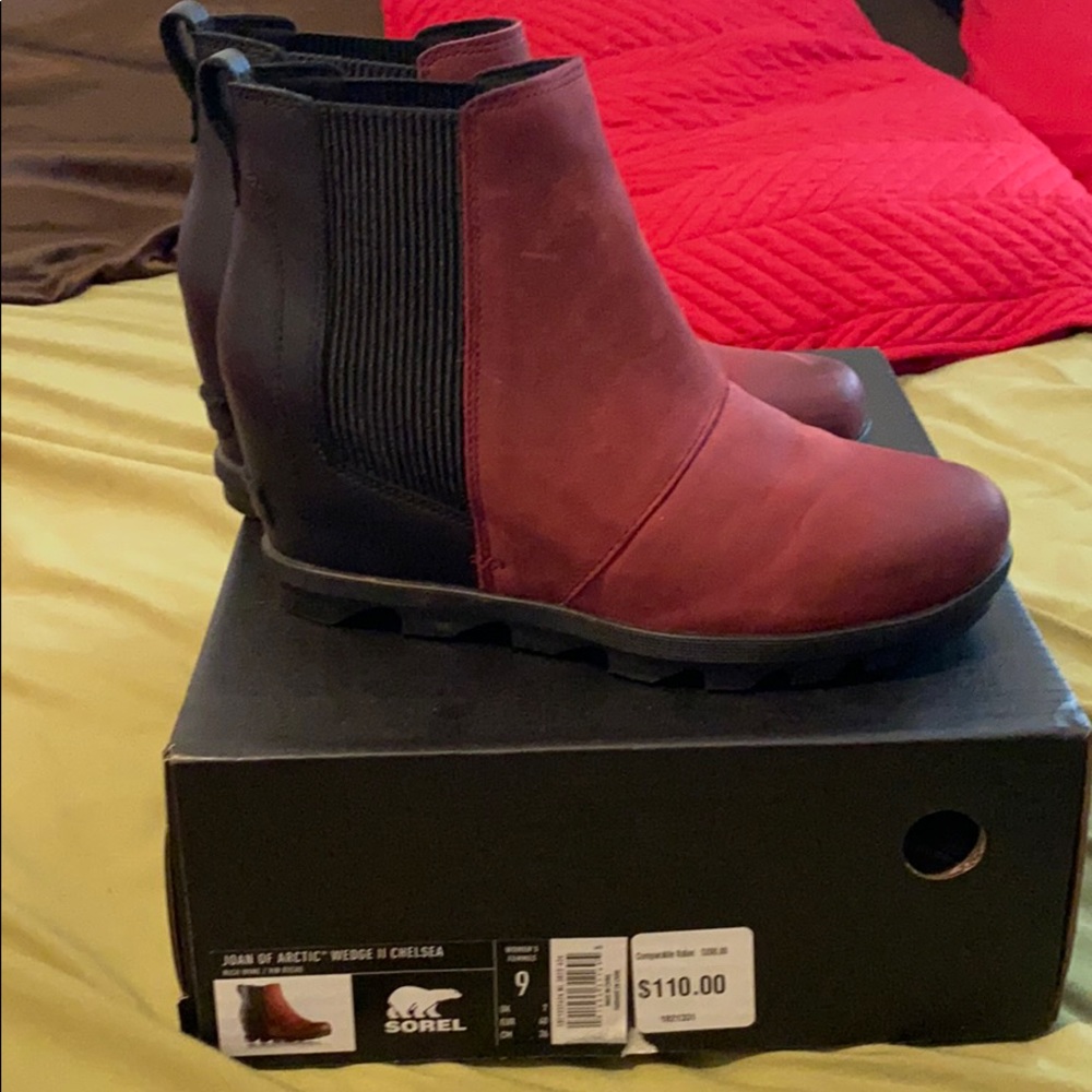 Joan of Arctic Wedge ll Chelsea